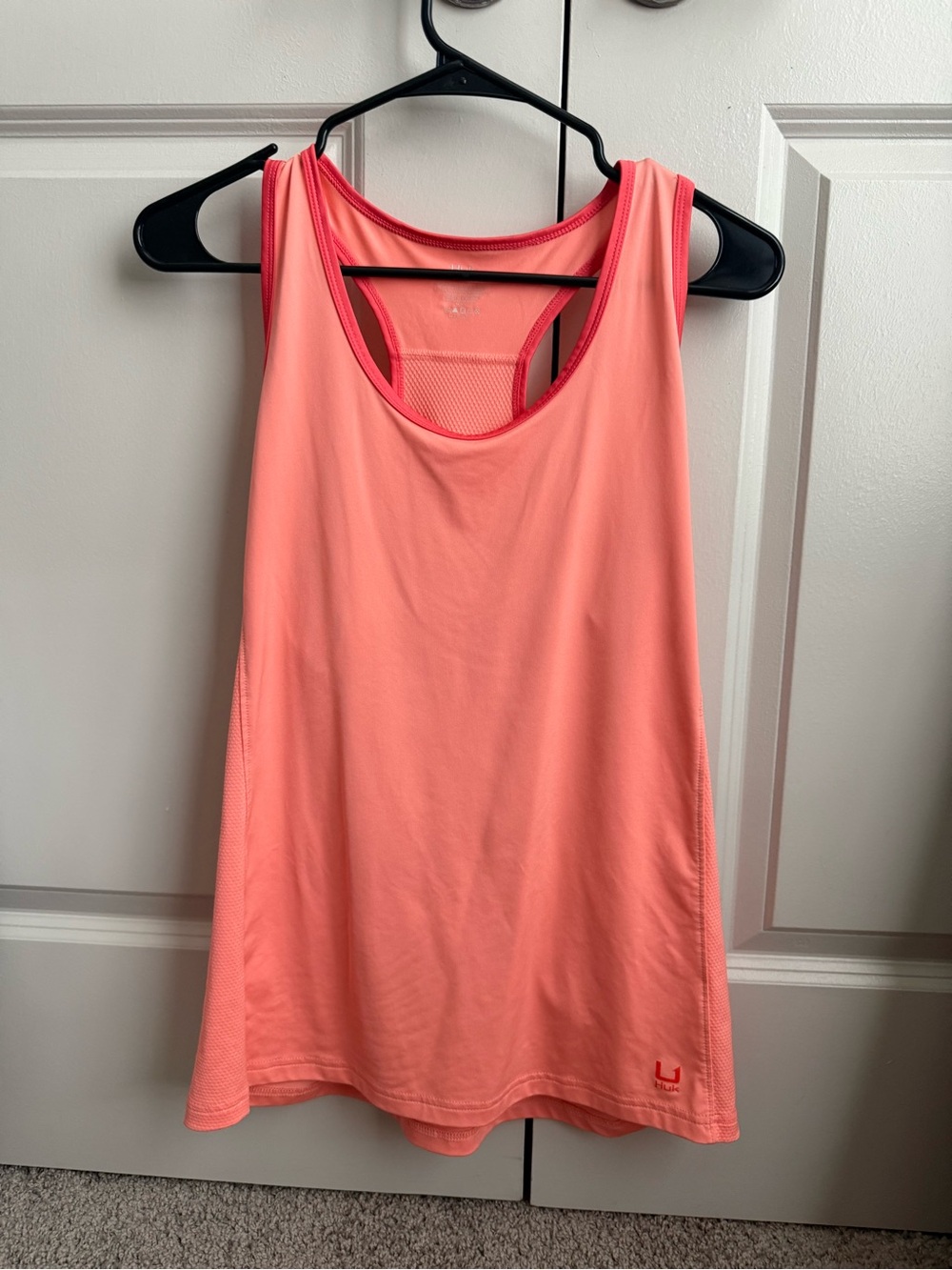 Huk Coral Racerback Performance Tank Top size L